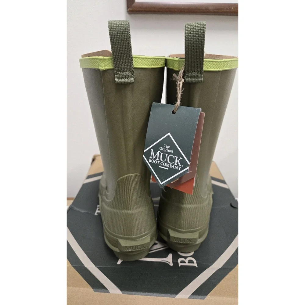 Muck Harvester Mid calf waterproof Boots. #wellingtons #rainyday #outdoors. size